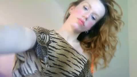 Yolanda online show from March 6, 3:45 pm