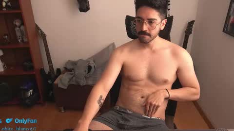 Snapshot of thefckingwolf chatting on October 23, 5:58 pm Wolf Independent model online show from October 23, 5:58 pm