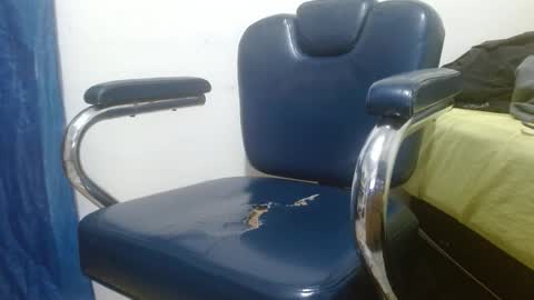 thehousedog online show from March 18, 1:06 pm