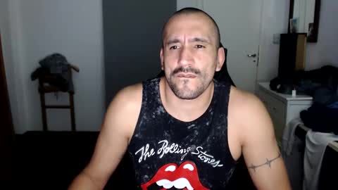 Snapshot of thekingofpains chatting on September 17, 3:21 am KINGOFPAINS online show from September 17, 3:21 am