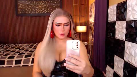 Paula online show from March 18, 8:53 am