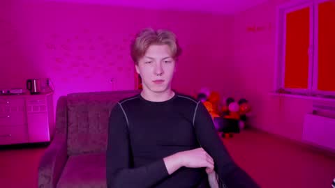 Sever online show from February 3, 9:07 pm