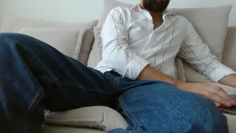 TheMonarchGoat online show from September 15, 9:44 am