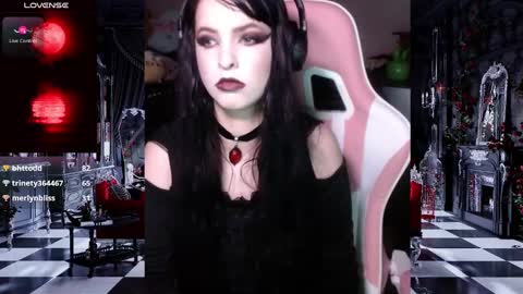   A Goth Chick   online show from December 18, 5:42 pm