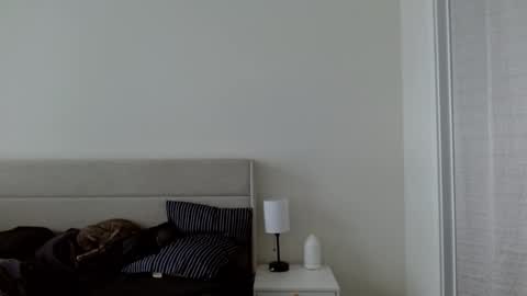 Yoshi online show from October 16, 6:07 pm