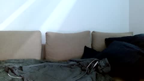 Yoshi online show from December 23, 6:26 pm