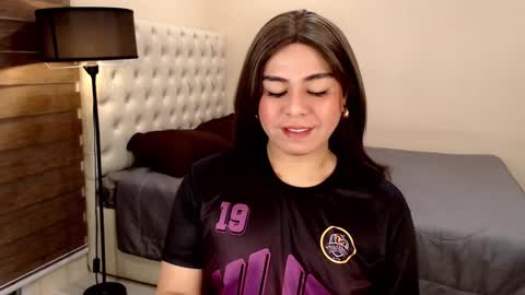 Theresa Luna Santos online show from December 20, 4:20 am