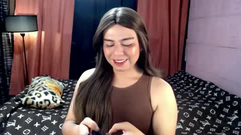 Theresa Luna Santos online show from December 2, 5:43 pm