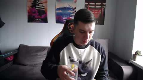 Nick   online show from April 12, 8:29 am