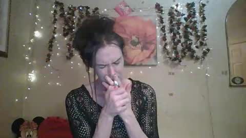 sillymillie0 online show from May 29, 12:31 am