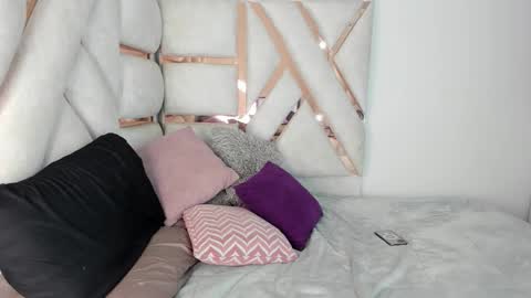 Camila online show from September 20, 7:44 am