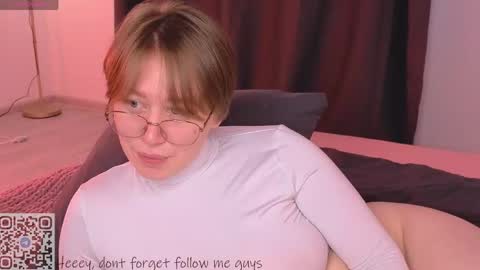 Lucia online show from March 22, 10:08 am