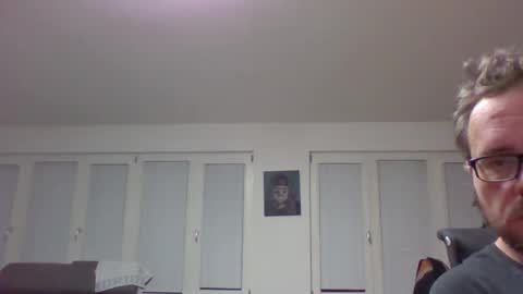 thesunnevergoesdown7 online show from November 30, 8:38 pm