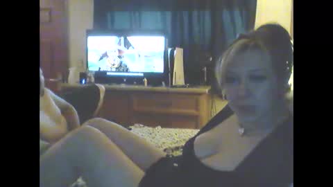 theunbound07 online show from October 12, 1:48 pm