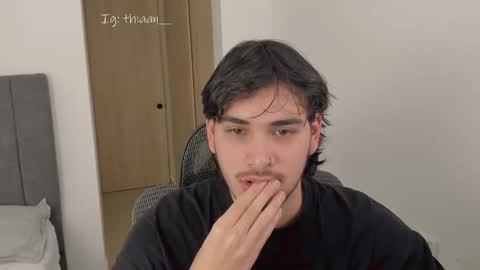 thiaan__ online show from January 7, 12:04 am