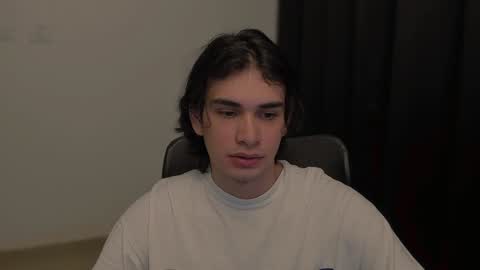 thiaan__ online show from January 28, 1:50 am