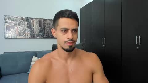 thiago_driussi online show from November 29, 10:45 am