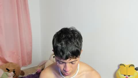 thiago_n_sam online show from April 12, 3:32 am