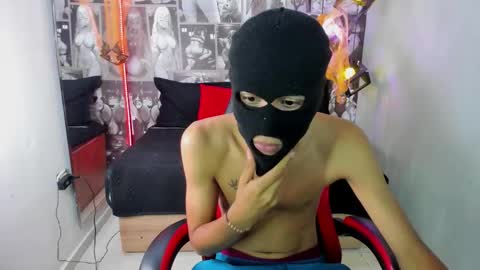 Snapshot of thiago_valtier chatting on October 22, 1:57 pm T H I A G O  online show from October 22, 1:57 pm