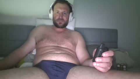 thickboy4yu online show from April 30, 7:24 am