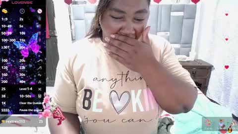 XIOMARA  online show from September 12, 5:20 am