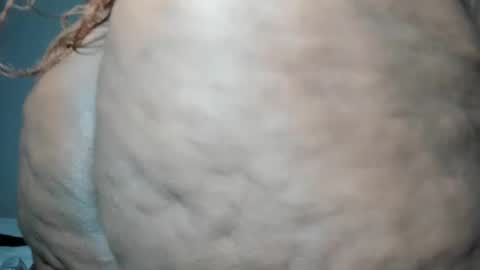 Snapshot of thickleeyanax chatting on March 7, 4:02 am thickleeyanax online show from March 7, 4:02 am