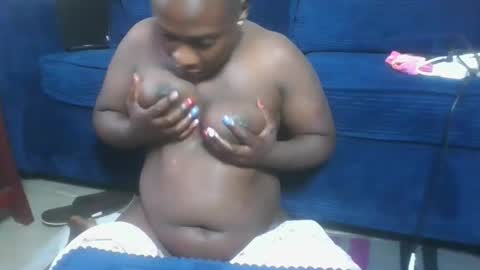 thicky4927babe online show from October 23, 2:18 pm