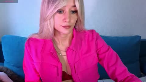 Snapshot of thief_of_hearts_ chatting on September 24, 11:39 am thief_of_hearts_ online show from September 24, 11:39 am