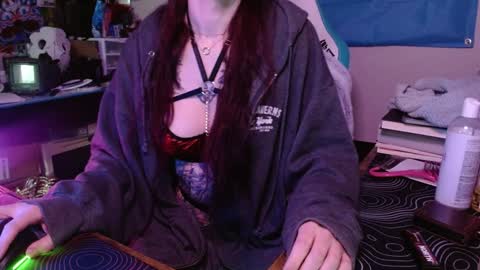 Snapshot of thighsnacks chatting on January 6, 8:39 pm snacks online show from January 6, 8:39 pm