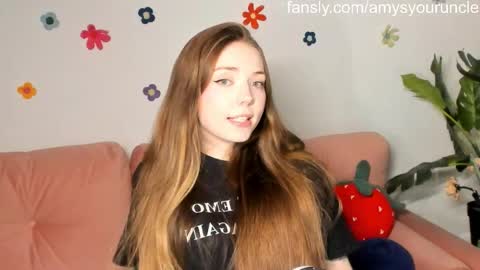 Amelia  shows on mondays fridays and sundays  if anything changes im giving updates on my fansly  online show from April 10, 4:55 pm