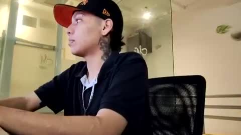 thomas27f online show from November 24, 4:11 am