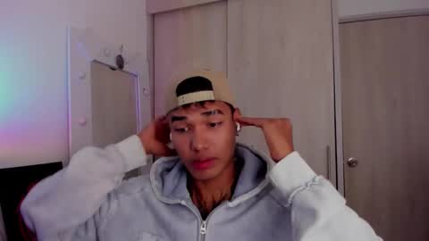 Thomas online show from February 8, 6:55 pm