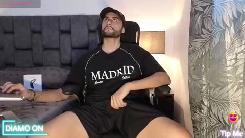 Thomas online show from October 11, 6:44 pm