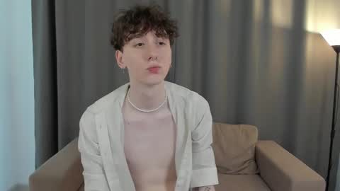 Thomas online show from February 26, 8:28 am