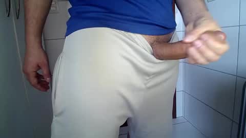 Snapshot of thomaz__ chatting on September 10, 6:20 pm thomaz__ online show from September 10, 6:20 pm