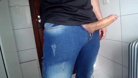 Snapshot of thomaz__ chatting on October 1, 7:13 pm thomaz__ online show from October 1, 7:13 pm