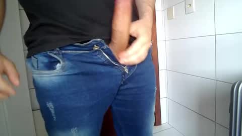 Snapshot of thomaz__ chatting on September 24, 7:09 pm thomaz__ online show from September 24, 7:09 pm
