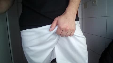 Snapshot of thomaz__ chatting on October 17, 6:45 pm thomaz__ online show from October 17, 6:45 pm