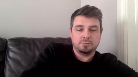 thomisfra online show from February 24, 12:48 pm