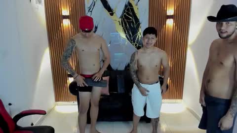 thomson_hot01 online show from September 20, 5:54 am