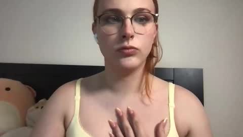 threalqueenaria online show from April 26, 5:16 am
