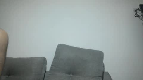 Snapshot of throwawayyourgun chatting on February 2, 6:20 pm Luka online show from February 2, 6:20 pm