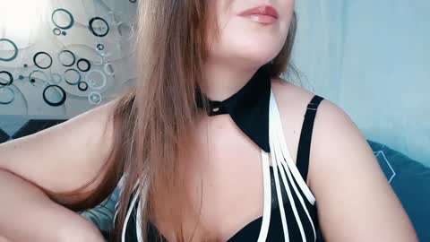 tiameow online show from January 29, 11:04 pm