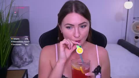 tianna_me online show from July 28, 6:20 pm