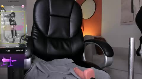 Tianna Rosi online show from February 4, 6:50 am