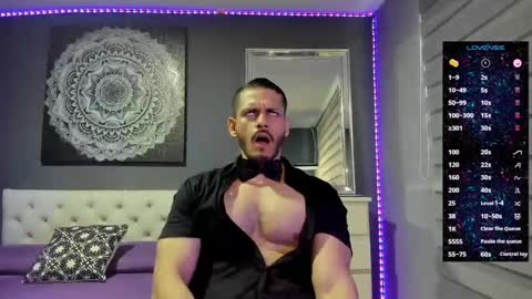 Tian Zilac online show from October 8, 7:09 pm