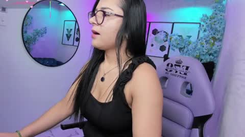 Tiara  online show from May 6, 3:23 am