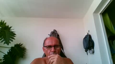 tiaretiareopui online show from January 9, 8:53 am