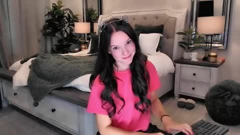 ticketshow online show from October 3, 11:35 pm