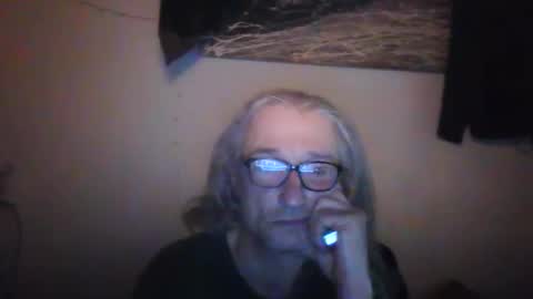 tiddles12345 online show from May 5, 5:36 am